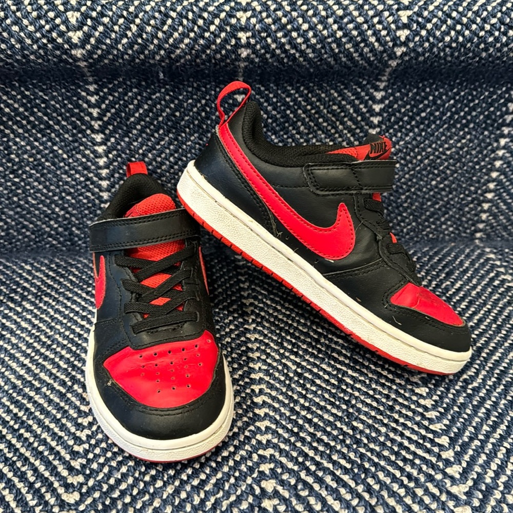 Unisex Kids' Nike Court Borough 13C barely worn